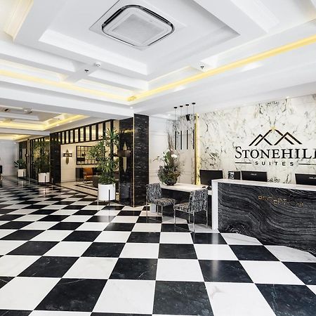 Stonehill Suites Bacolod Bagian luar foto