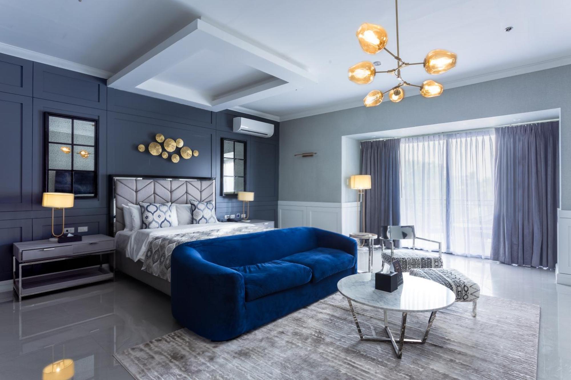 Stonehill Suites Bacolod Bagian luar foto
