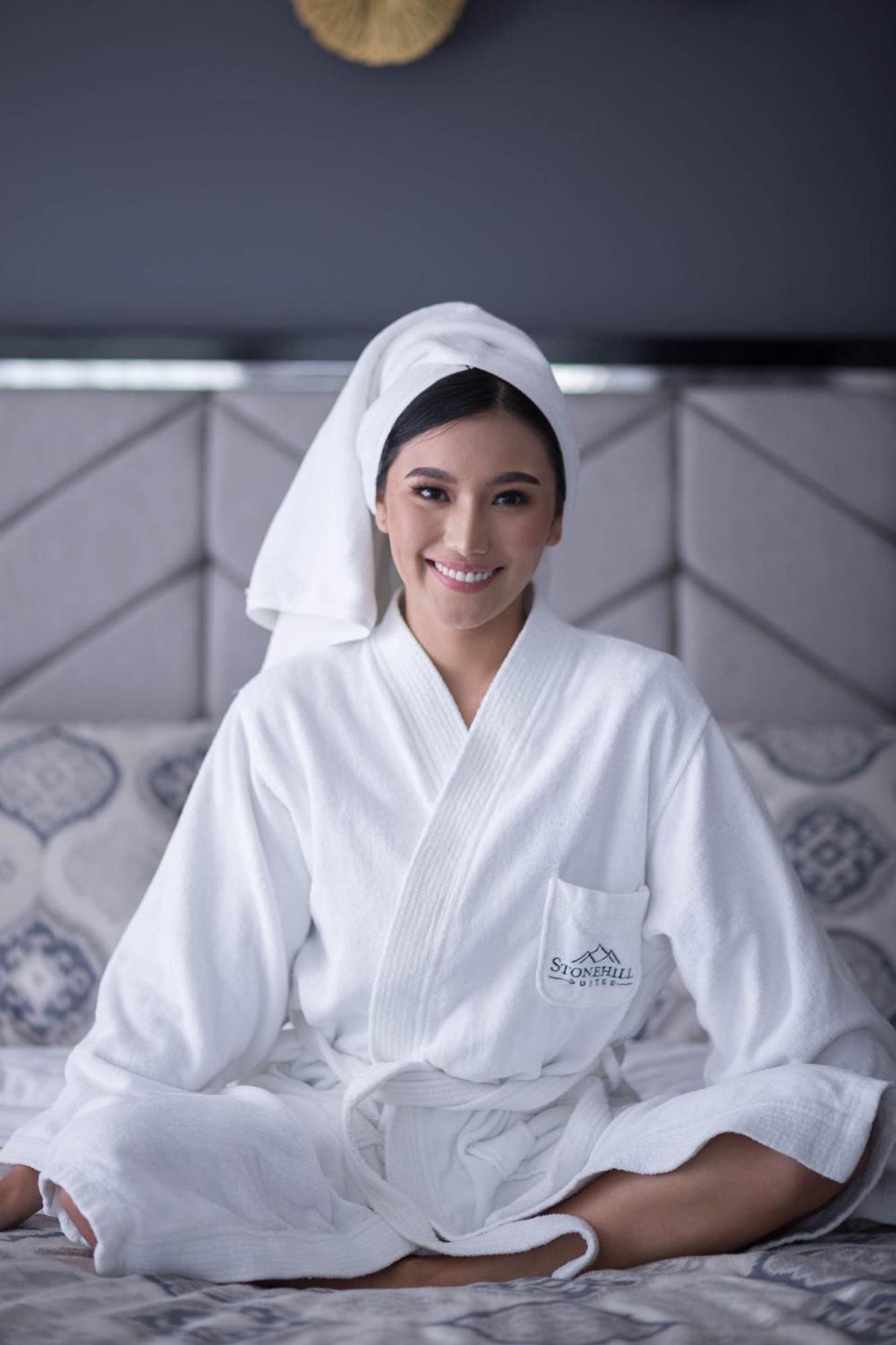 Stonehill Suites Bacolod Bagian luar foto