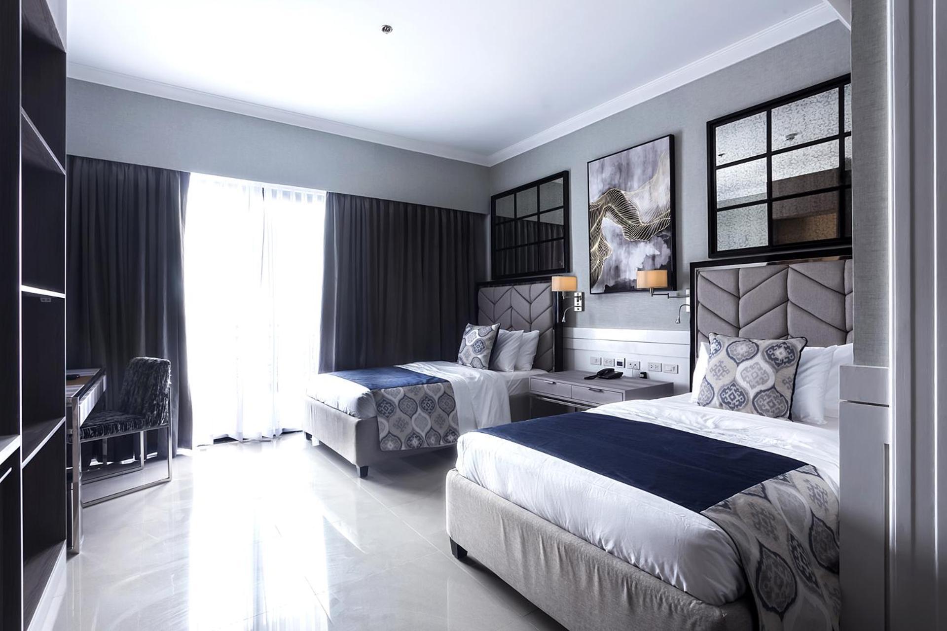 Stonehill Suites Bacolod Bagian luar foto