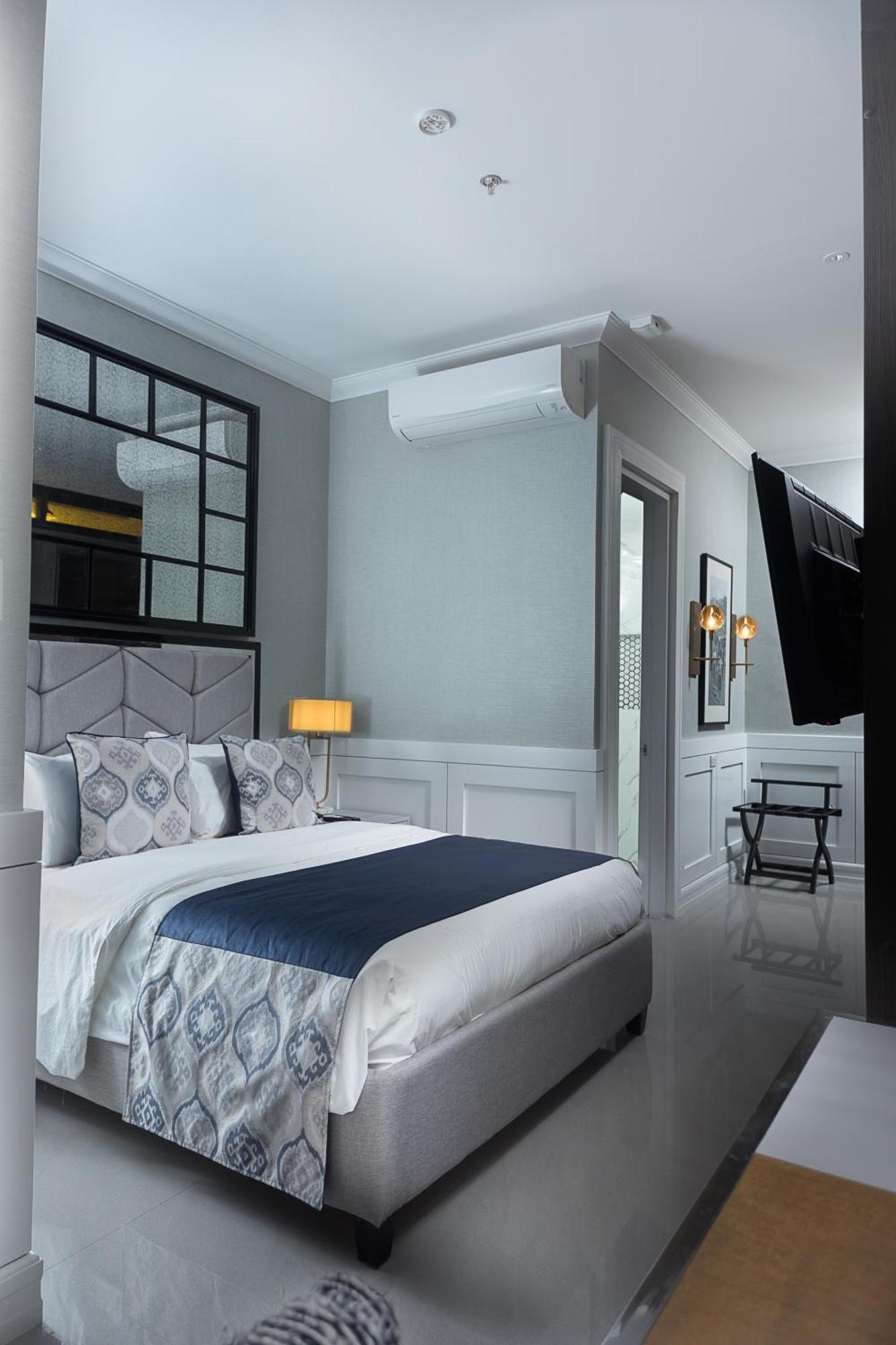 Stonehill Suites Bacolod Bagian luar foto